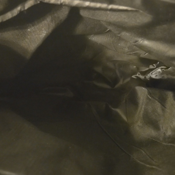 Anime Black Skull and Crossbones Tote Bag - Picture 3 of 3